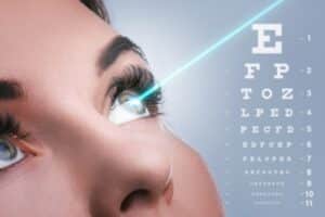 Woman’s vision gets corrected with LASIK laser surgery to reduce her myopia